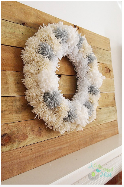 DIY-Winter-Yarn-Wreath--byacultivatednest.com.png