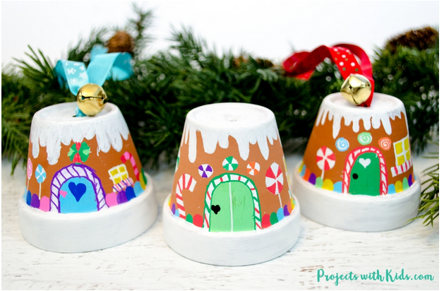 Gingerbread-House-Ornaments--projectswithkids.com.png