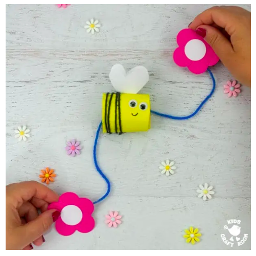 cc--Cardboard-Tube-Flying-Bee--kidscraftroom.com.png