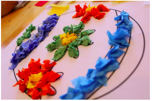 cc--Tissue-Paper-Easter-Egg--schooltime-snippets.com.png