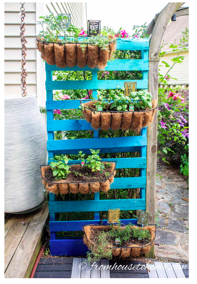 diy--Pallet-Herb-Garden--fromhousetohome.com.png