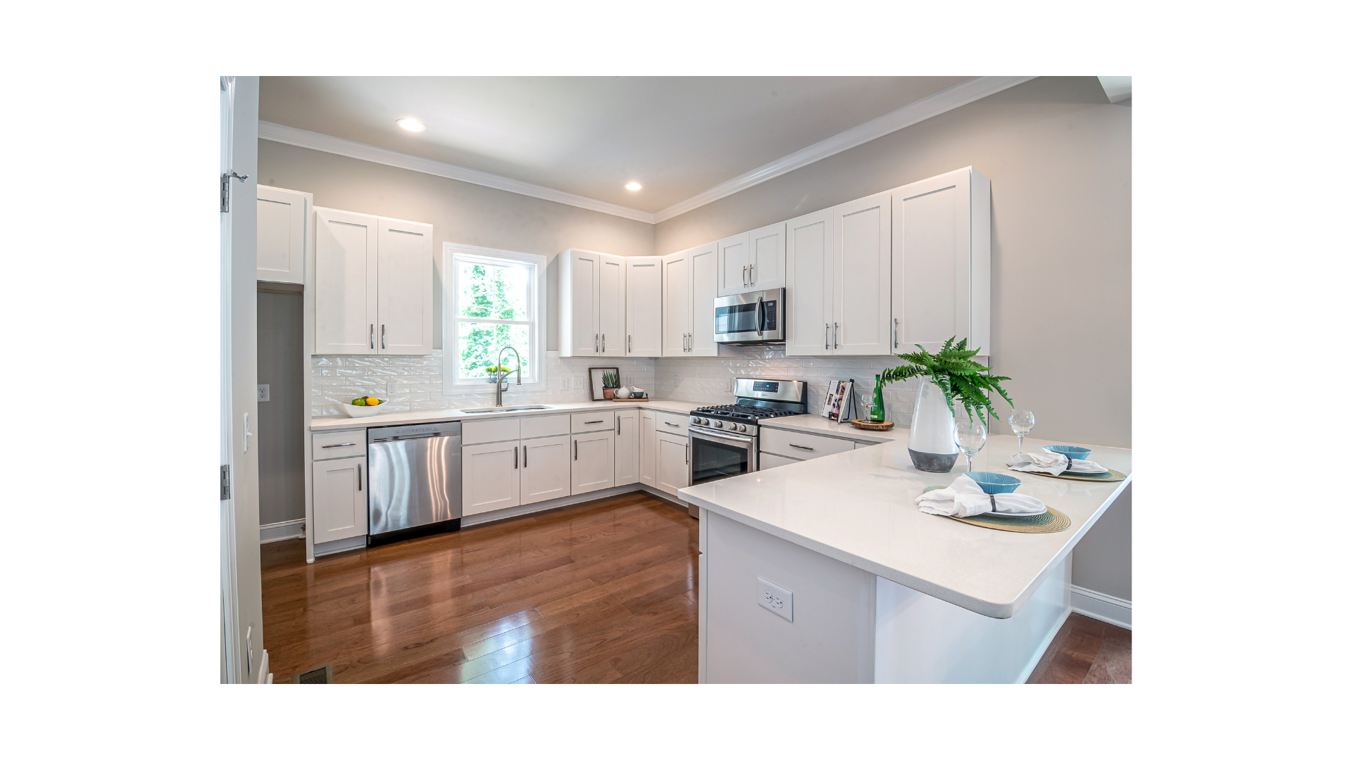 diy--SW-Pure-White-Cabinet-Paint.png