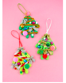 diy--ch--clothespin-ch-orn--dreamalittlebigger.com.png diy--ch--clothespin-ch-orn--dreamalittlebigger.com.png