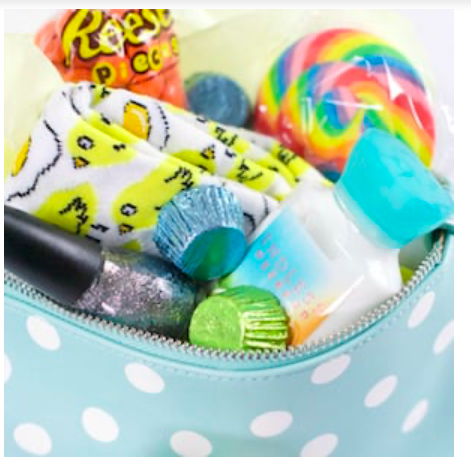 diy--e--makeup-bag--funsquared.com.png