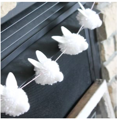 diy--e-bynny-pom-pom-garland--createcraftlove.com.png