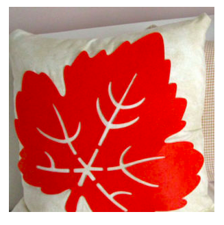 diy--f--leaf-pilllow--sparklesofsunshine.com.png