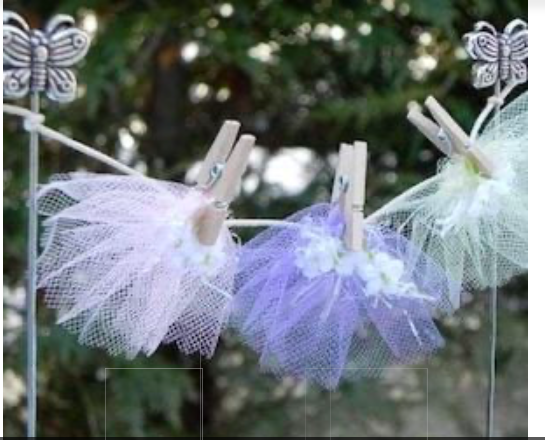 diy--sp--mini-tulle-skirts-clothesline--ourceunknown.png