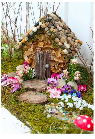 diy--sp--small-stone-fairy-house--craftsbyamanda.com.png