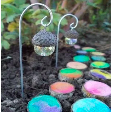 diy--spring--acorn-lantern-light--sourceunknown.png