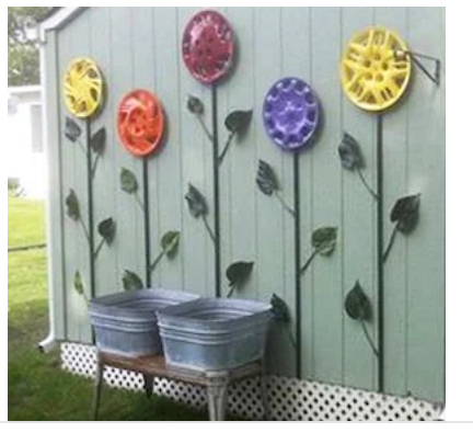 diy--spring--hubcap-flowers--sourceunknown.png