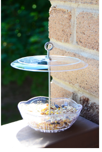 diy--spring--plastic-dishware-birdfeeder--diycandy.com.png