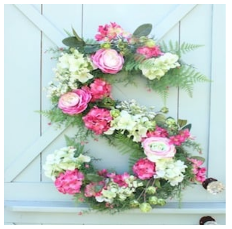 diy--spring-wreath--daisymaebelle.com.png