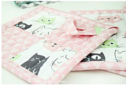 diy--Potholder--applegreendesigns.com.png