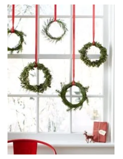 diy--ch--mini-wreaths-windows--sourceunknown.png diy--ch--mini-wreaths-windows--sourceunknown.png