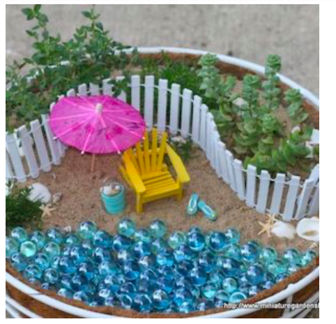 diy--sp--beach-picket-fence-glass-gems-water--sourcenknown.png
