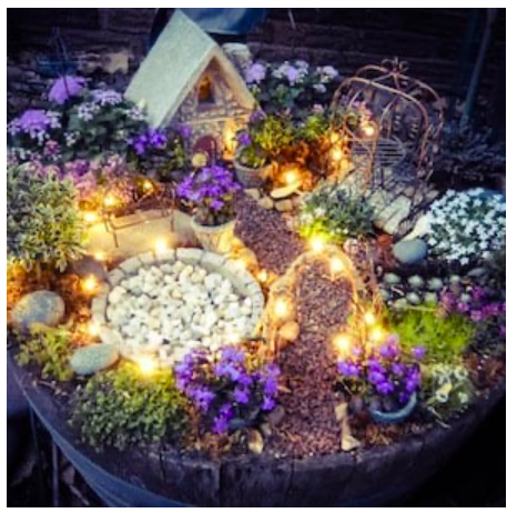 diy--sp--magical-twinkle-lights--littletudorontheprarie.com.png