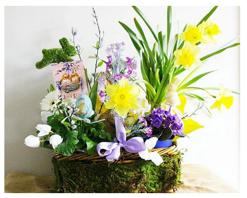diy--spring--centerpiece--ourcraftymom.com.png