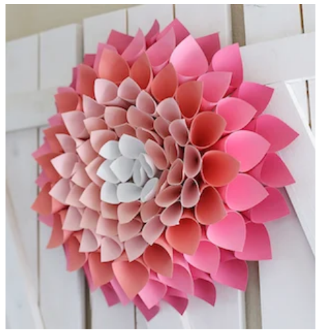 diy--spring--dahlia-wreath--bloominghomestead.com.png