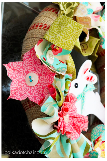 diy--spring--fabric-wreath--polkadotchair.com.png