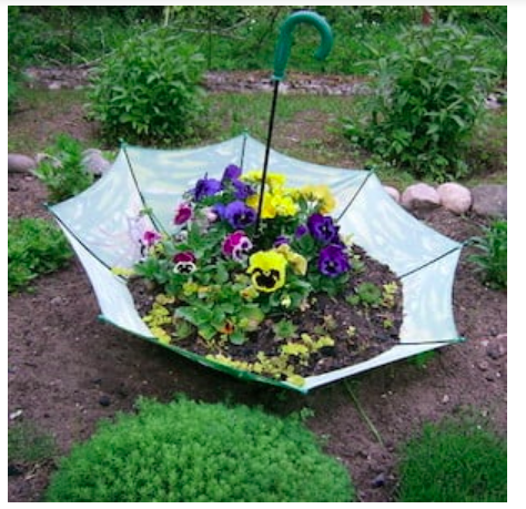 diy--spring--umbrella-planter--goodhomedesign.com.png