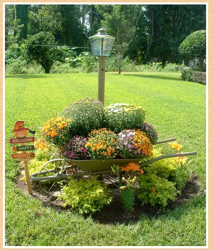 diy--spring--wheelbarrow--theseasonalhome.com.png