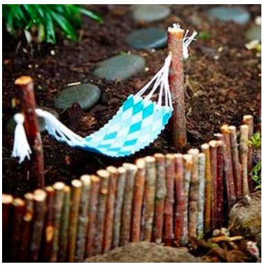 diy--spring--wood-fence-hammock--themagiconions.com.png